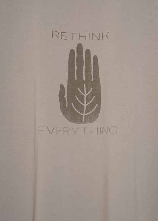 TIMELESS GRAPHIC CREW TEE